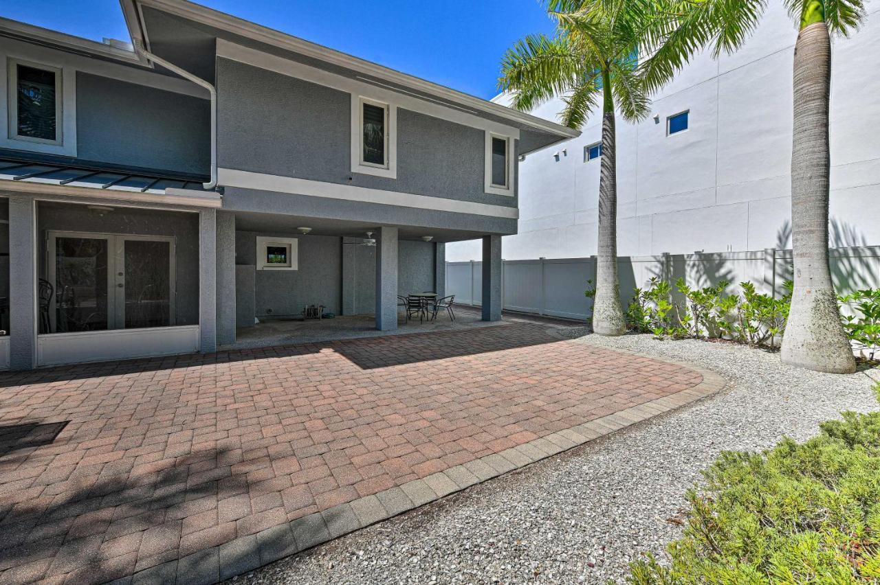 Lido Key Hideout With Patio And Yard And Walk To Beach! Sarasota Eksteriør bilde